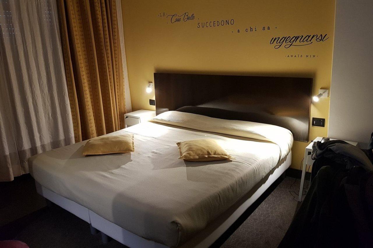 Hotel Mirage Флоренция Экстерьер фото