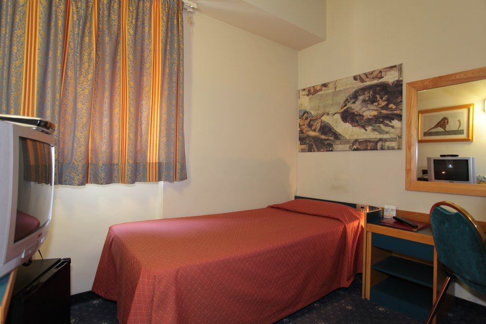 Hotel Mirage Флоренция Экстерьер фото