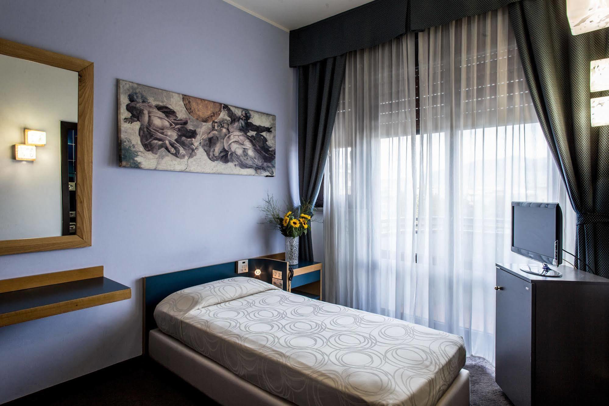 Hotel Mirage Флоренция Экстерьер фото