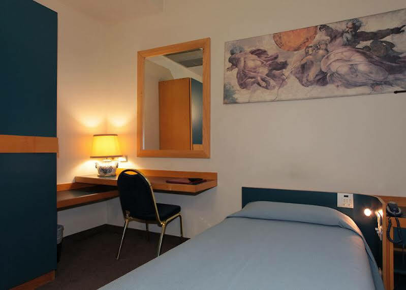 Hotel Mirage Флоренция Экстерьер фото